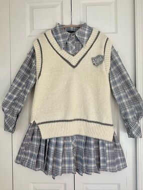 JK Outfit Cream Sweater Vest with Blue Plaid Shirt Dress Adult 6 size, Ten,XXL